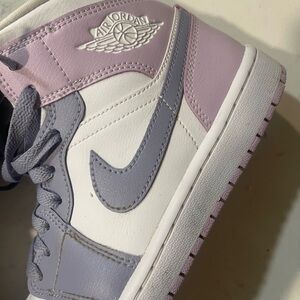 Jordan 1 Mid Women's Sneakers - Indigo Haze and White